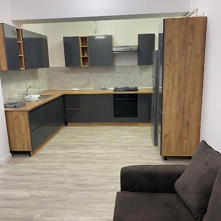 Apartament Satina Крайова Екстериор снимка